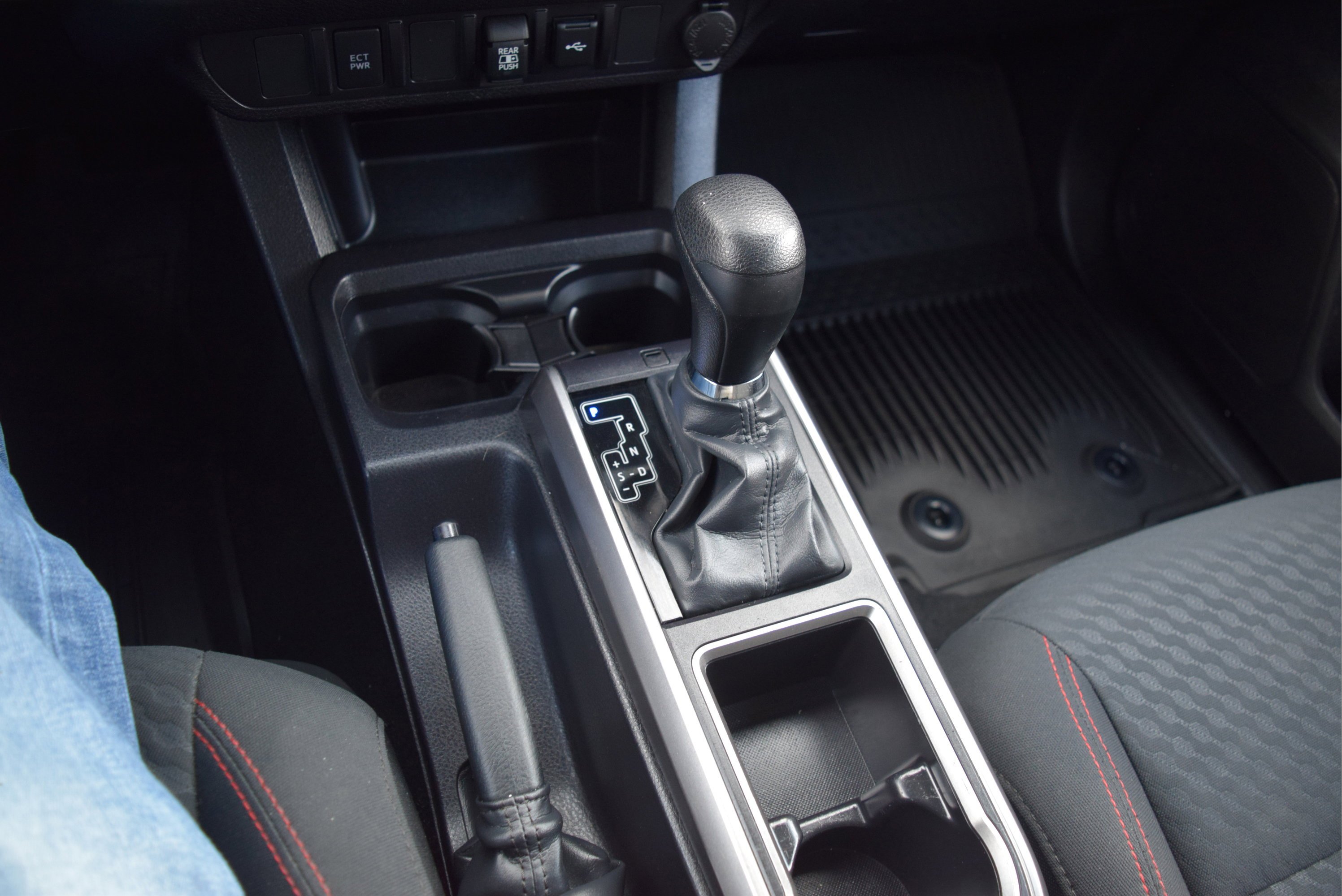 Used 2023 Toyota Tacoma SR5 AWD/4WD image 16