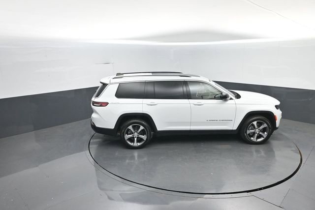 Used 2023 Jeep Grand Cherokee L Limited w/ Luxury Tech Group II image 31