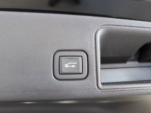 Used 2024 GMC Terrain AT4 w/ Infotainment Package II AWD/4WD image 42