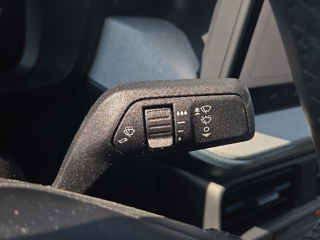 Certified 2025 Ford Maverick XLT w/ XLT Luxury Package AWD/4WD image 38
