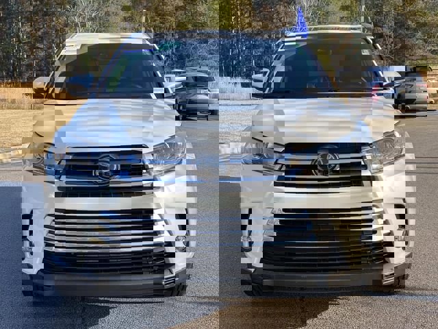 Used 2018 Toyota Highlander Limited image 12
