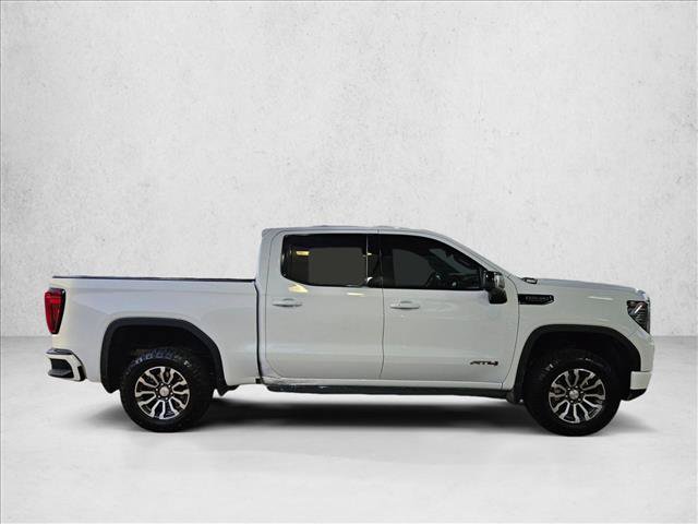 Used 2023 GMC Sierra 1500 AT4 w/ AT4 Premium Package AWD/4WD image 4