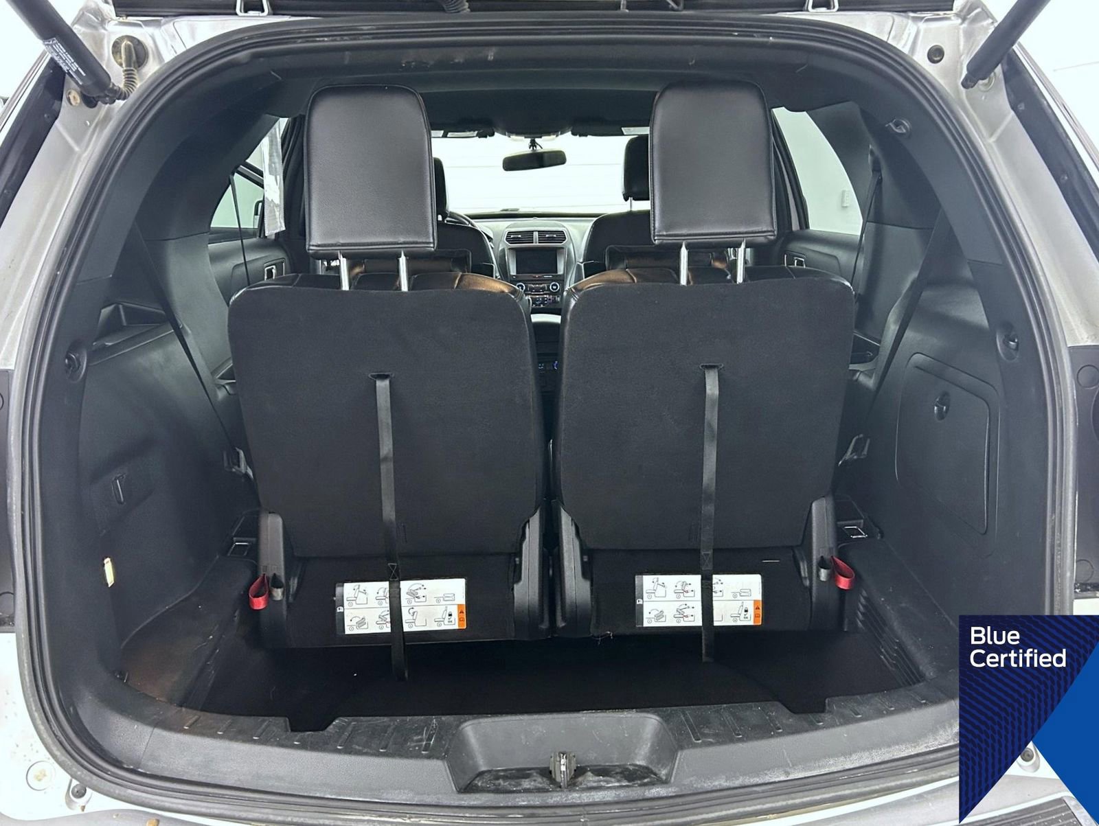 Certified 2018 Ford Explorer XLT w/ Equipment Group 202A image 22