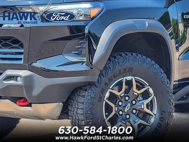 Used 2024 Chevrolet Colorado ZR2 w/ ZR2 Convenience Package III AWD/4WD image 3