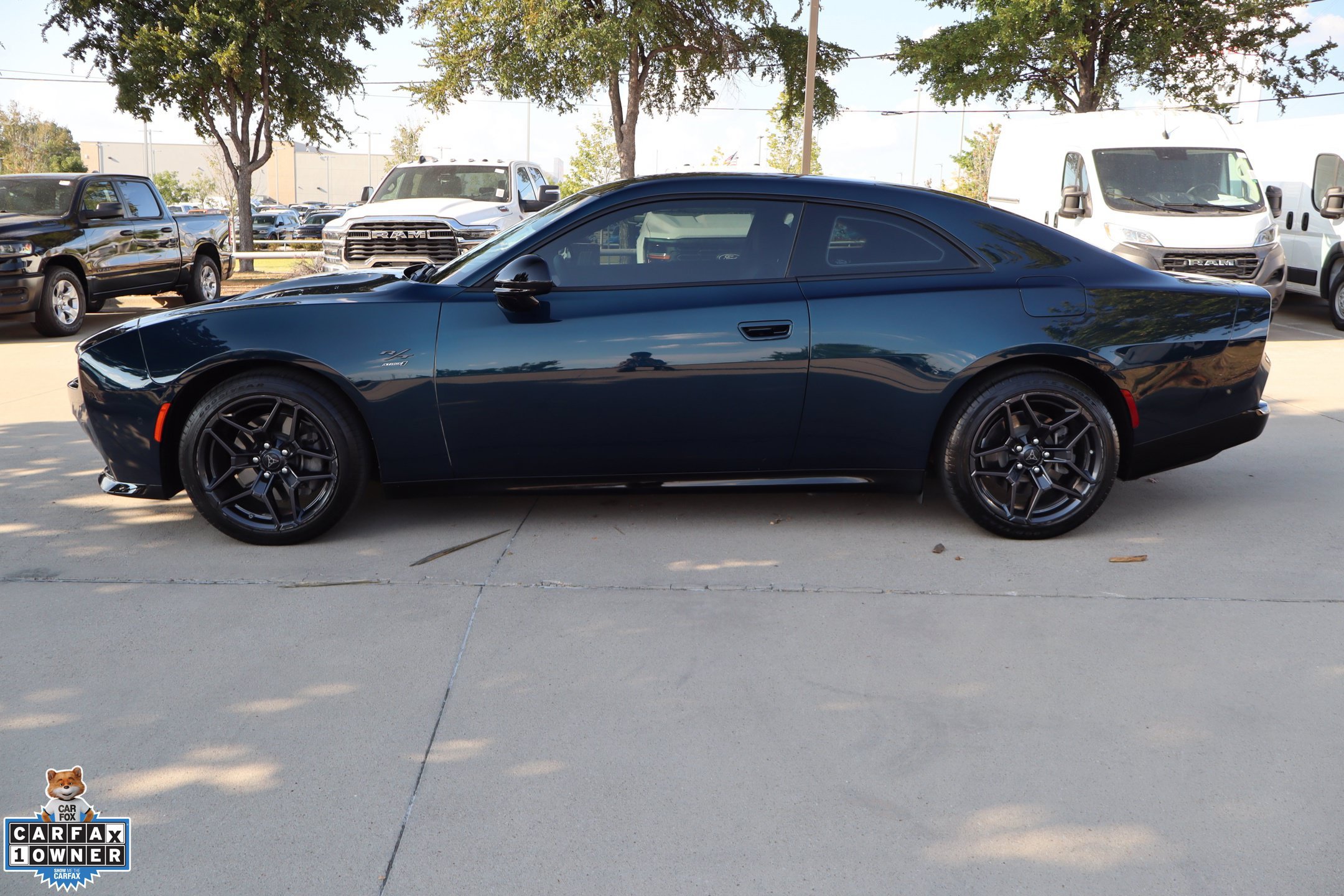 Used 2024 Dodge Charger Daytona R/T w/ Plus Group AWD/4WD image 7
