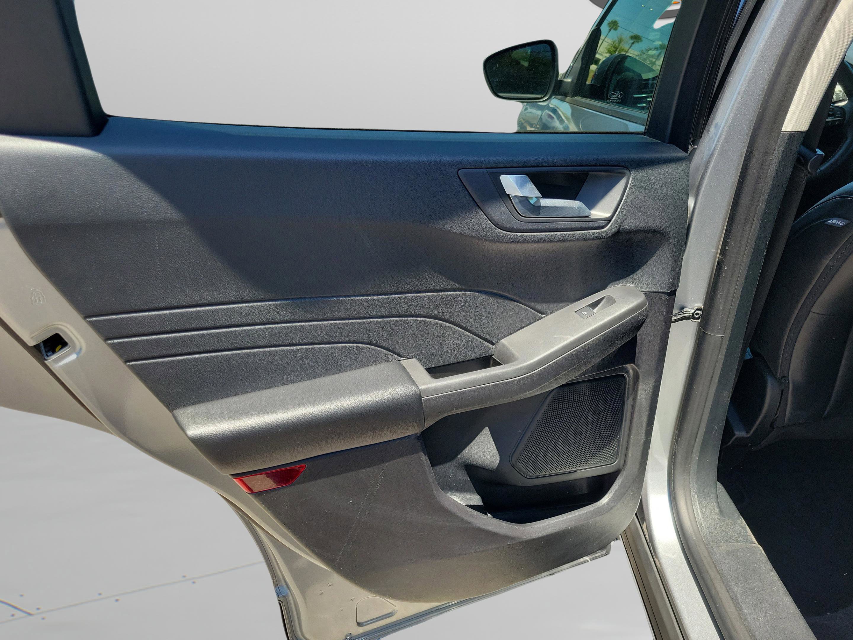 Certified 2021 Ford Escape SEL AWD/4WD image 11