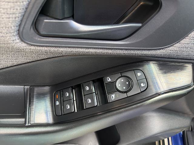 Used 2023 Nissan Rogue S AWD/4WD image 15