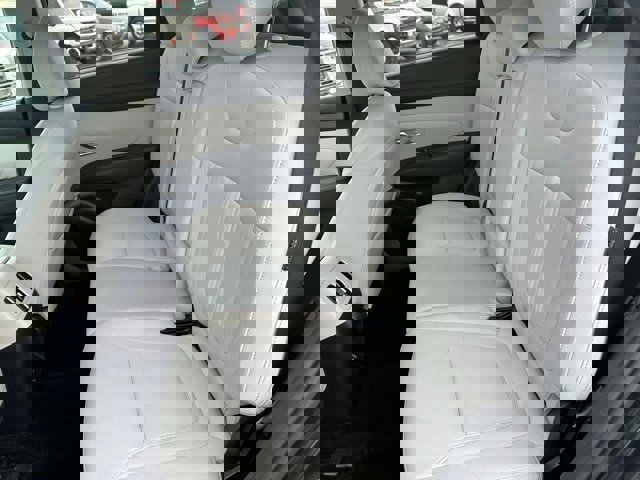 Used 2025 Hyundai Tucson SEL image 16