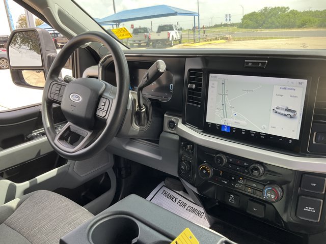 Certified 2025 Ford F250 XLT w/ Black Appearance Package AWD/4WD image 22