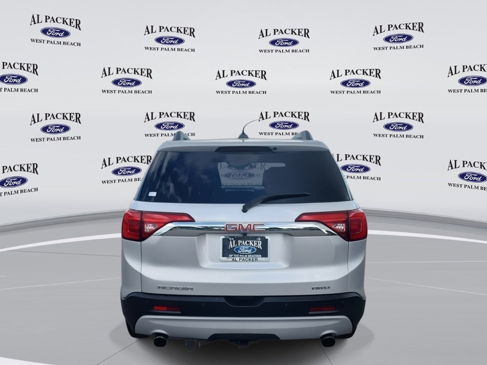 Used 2019 GMC Acadia SLT image 4