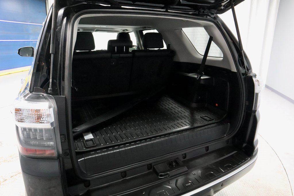 Used 2023 Toyota 4Runner Limited image 13