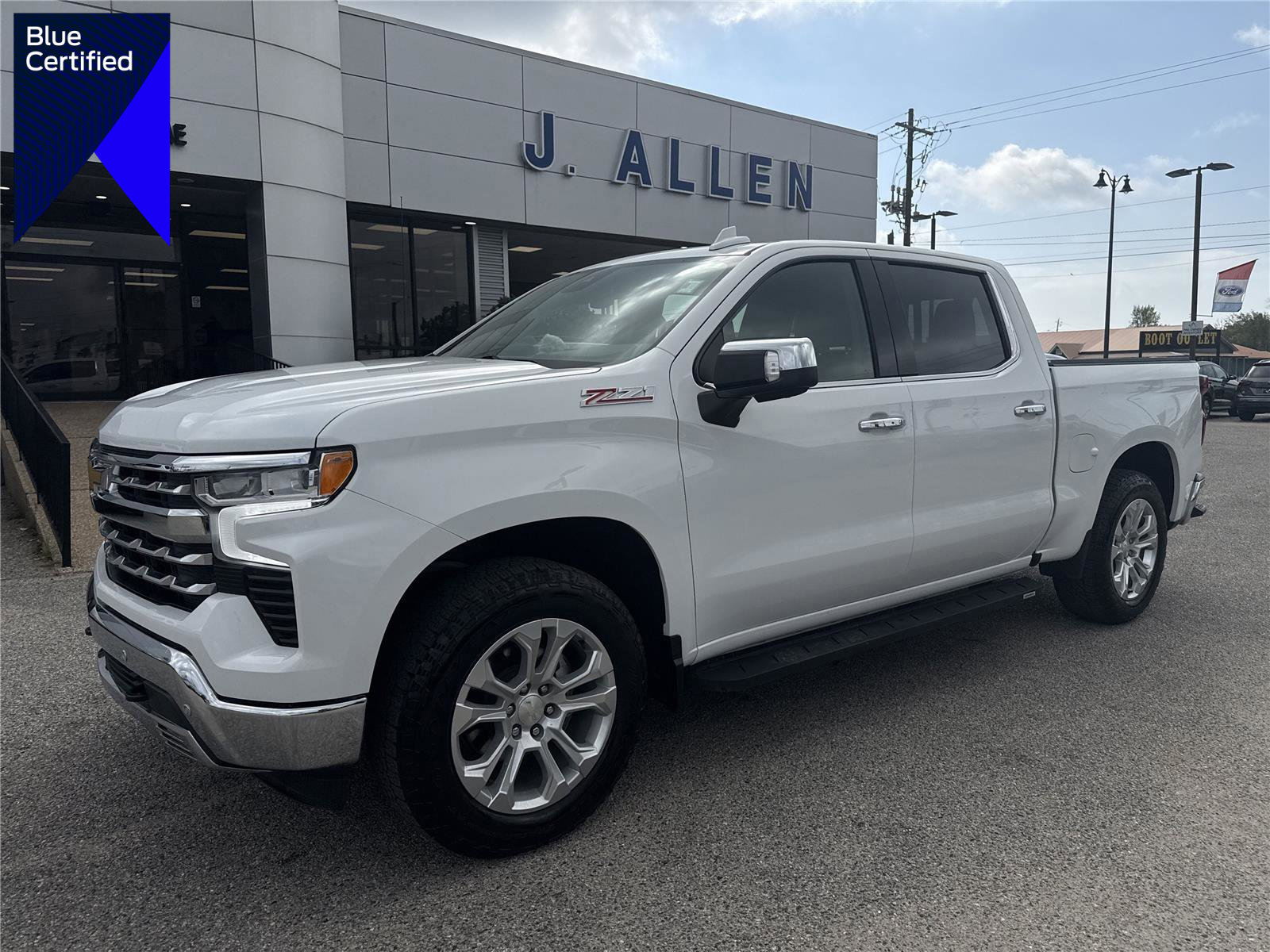Used 2023 Chevrolet Silverado 1500 LTZ image 1