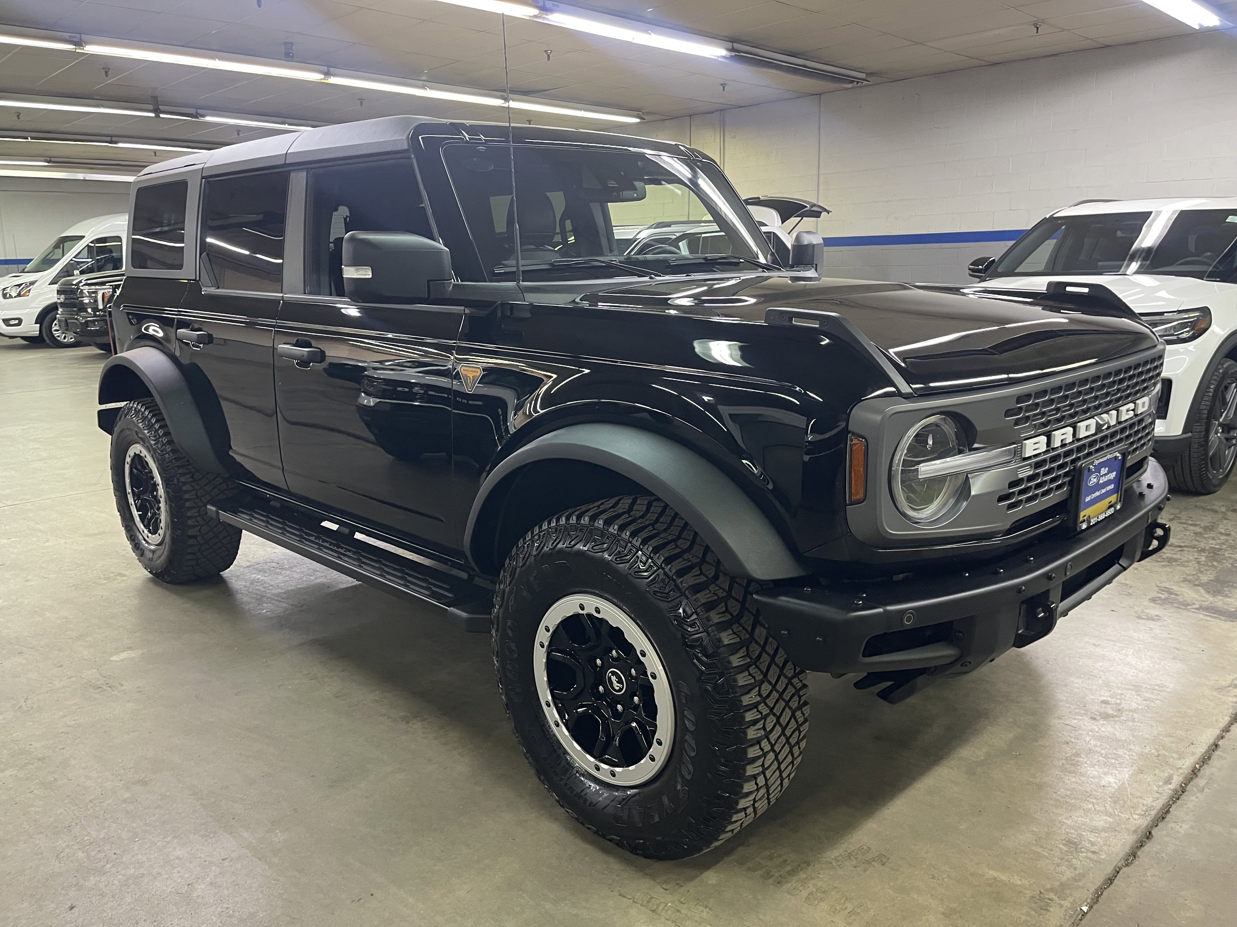 Certified 2024 Ford Bronco Badlands AWD/4WD image 1