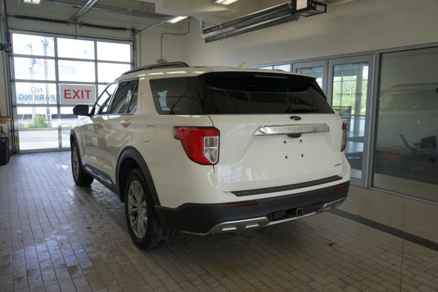 Certified 2023 Ford Explorer XLT w/ Equipment Group 202A AWD/4WD image 11