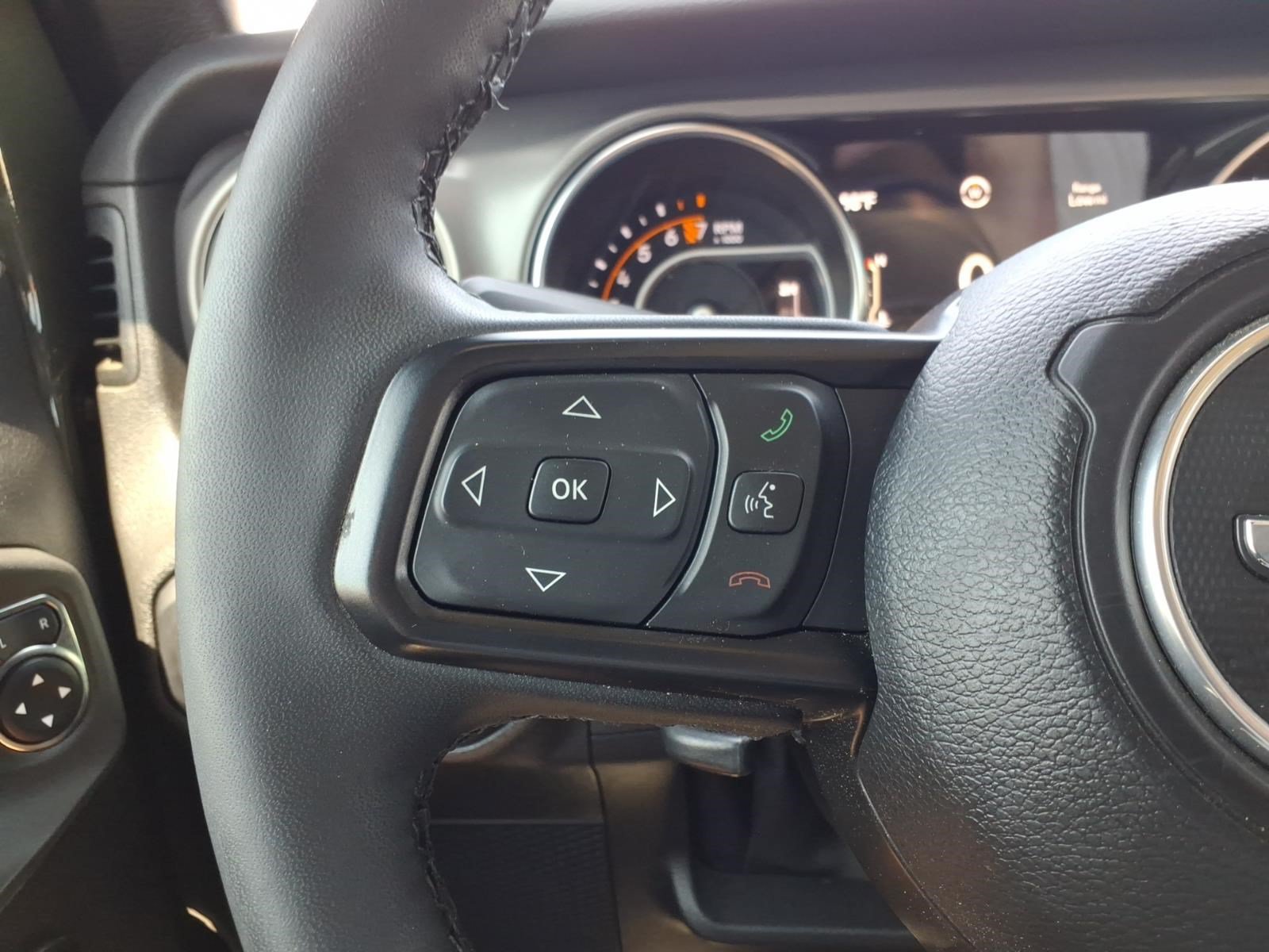 Used 2023 Jeep Gladiator Sport AWD/4WD image 26