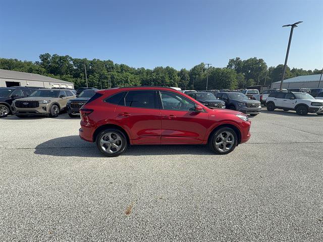 Certified 2024 Ford Escape ST-Line Select w/ Tech Pack #1 AWD/4WD image 8