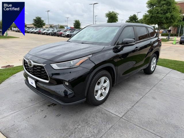 Used 2023 Toyota Highlander LE