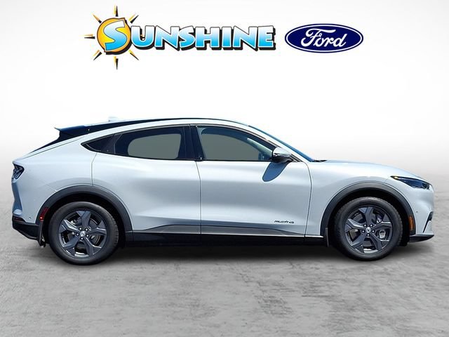 Certified 2021 Ford Mustang Mach-E Select w/ Comfort/Technology Package AWD/4WD image 7