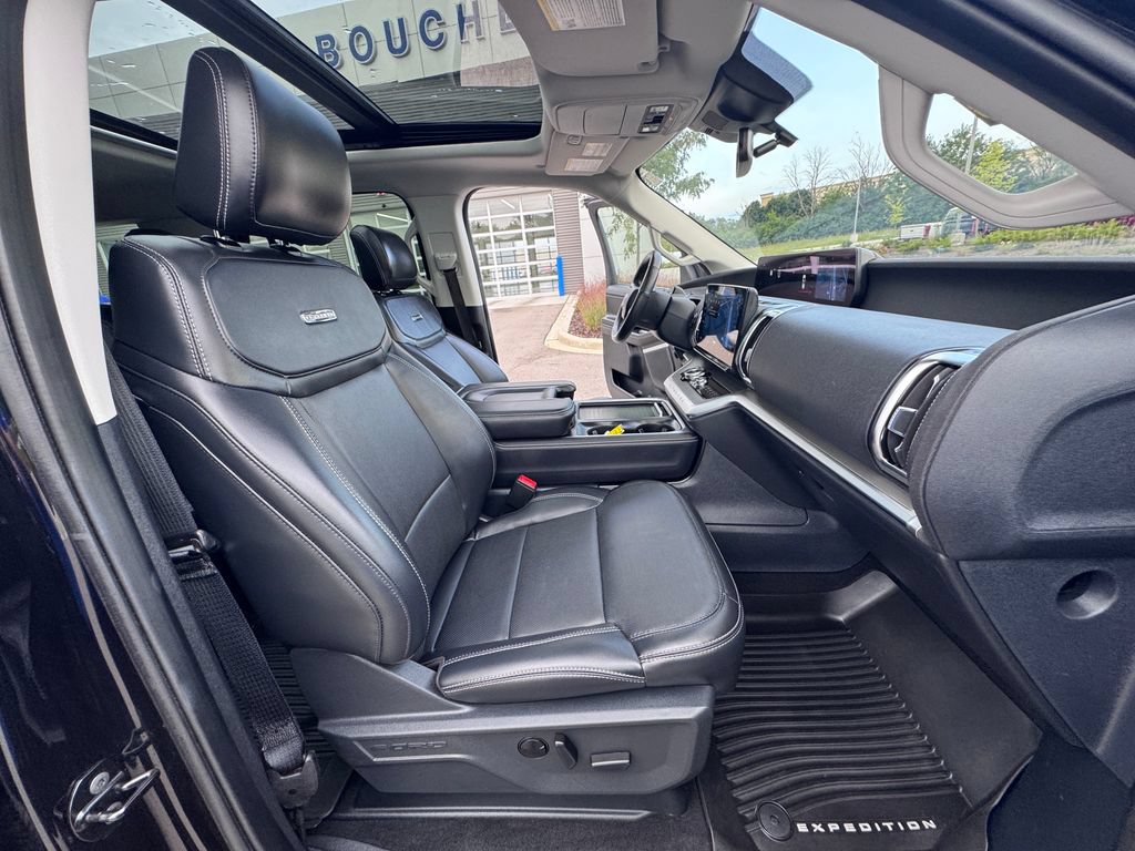 Certified 2025 Ford Expedition Max Platinum AWD/4WD image 33