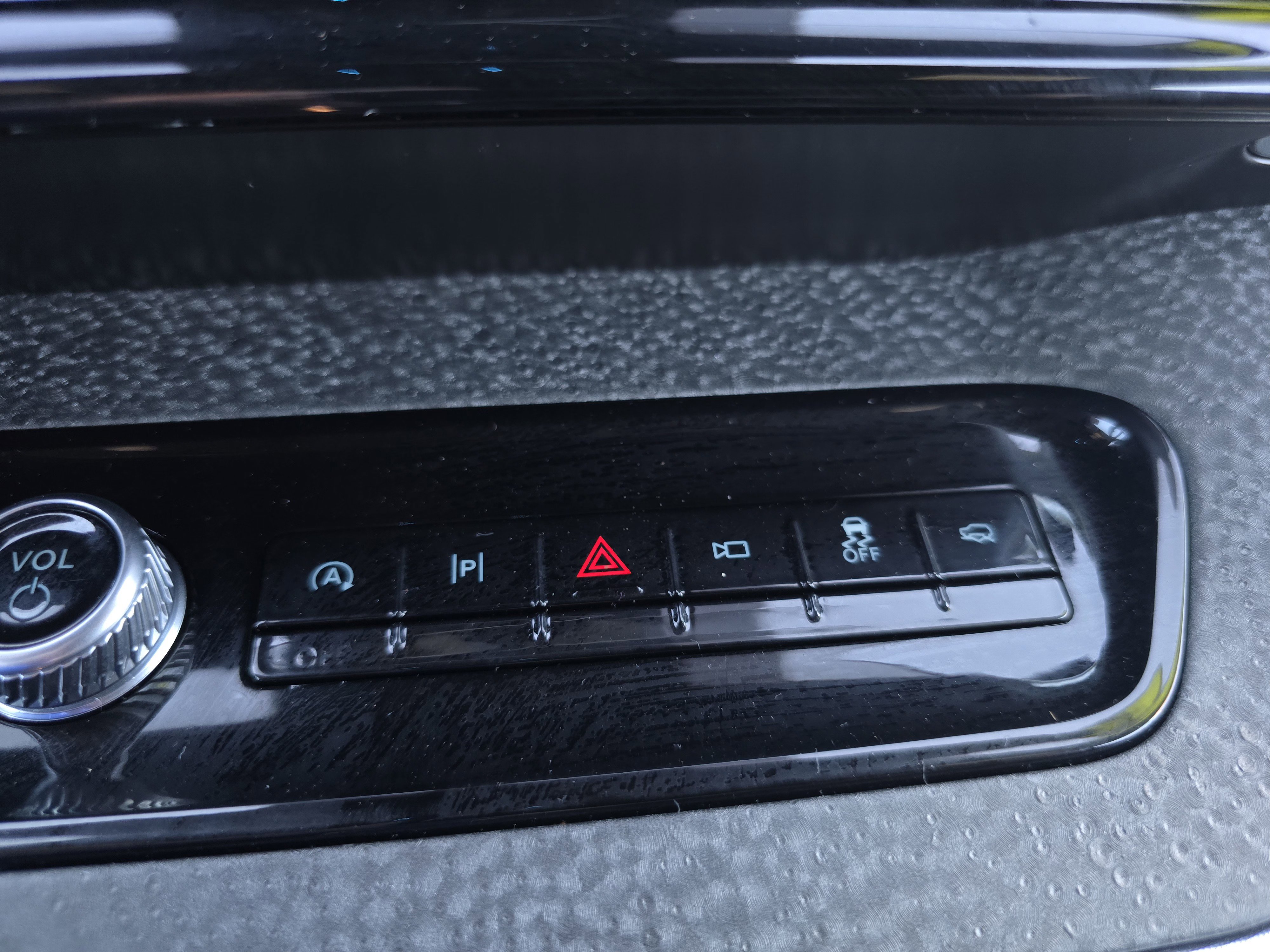 Certified 2025 Ford Expedition Tremor AWD/4WD image 32