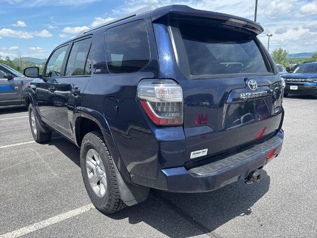 Used 2018 Toyota 4Runner SR5 AWD/4WD image 5