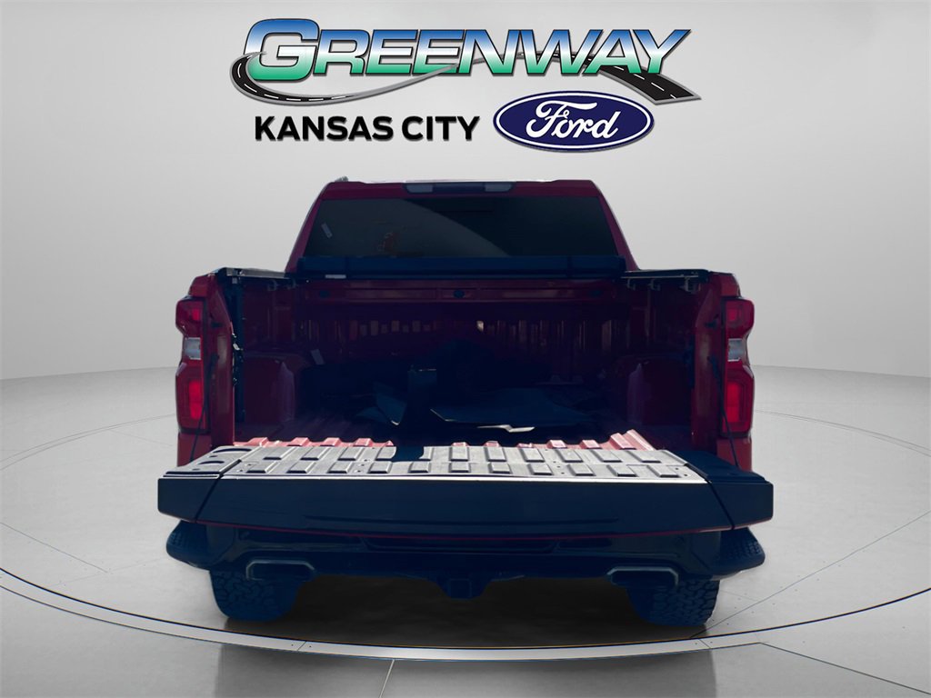 Used 2021 Chevrolet Silverado 1500 LT Trail Boss w/ Convenience Package II image 9