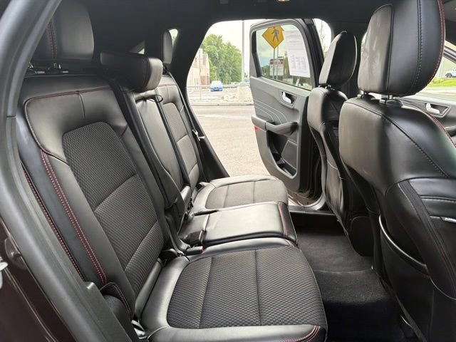 Certified 2023 Ford Escape ST-Line w/ Tech Pack #1 AWD/4WD image 15