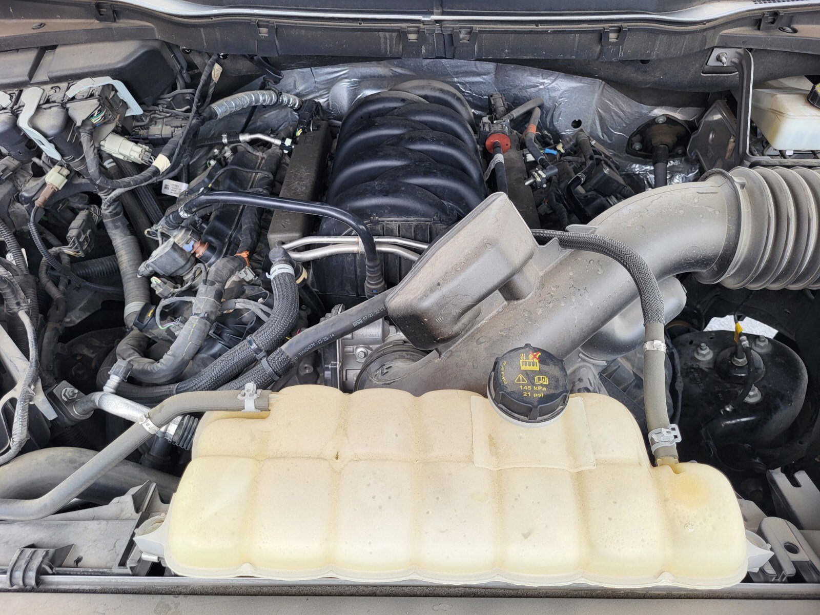 Certified 2022 Ford F150 XLT w/ Equipment Group 302A High image 32