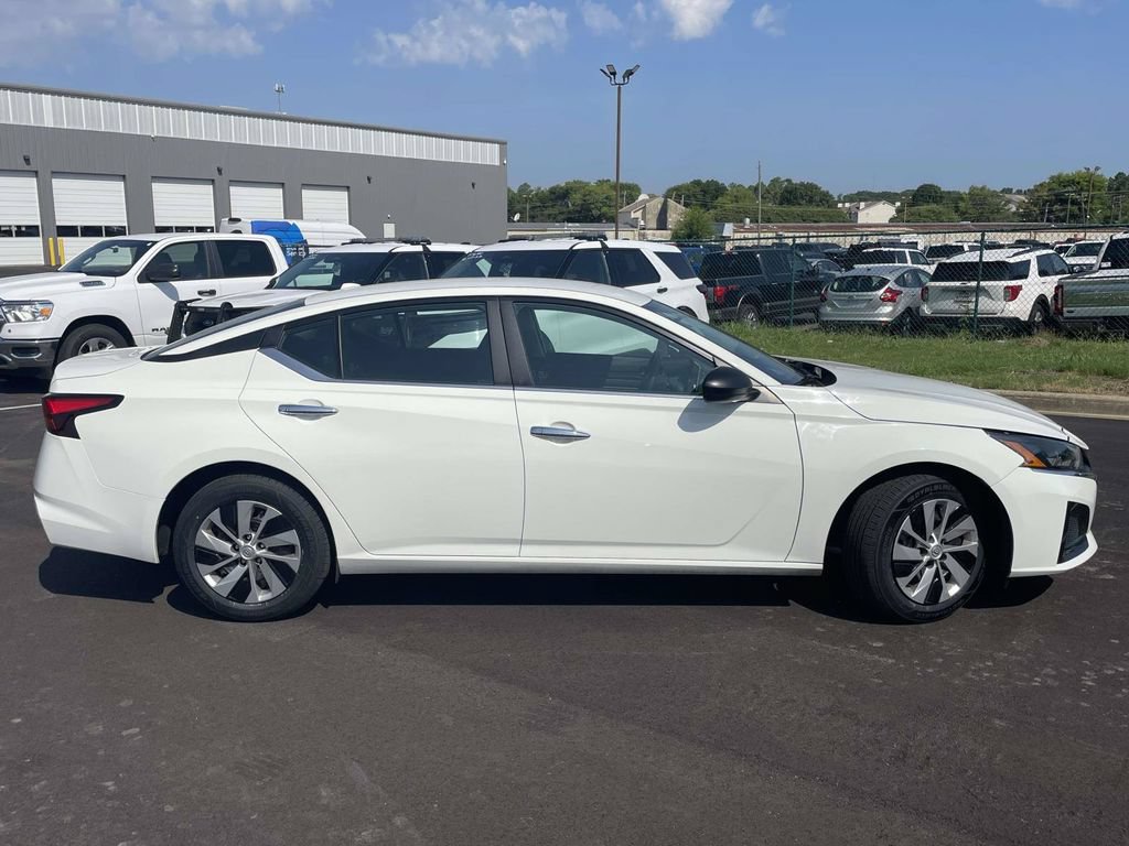 Used 2025 Nissan Altima 2.5 S FWD video 2