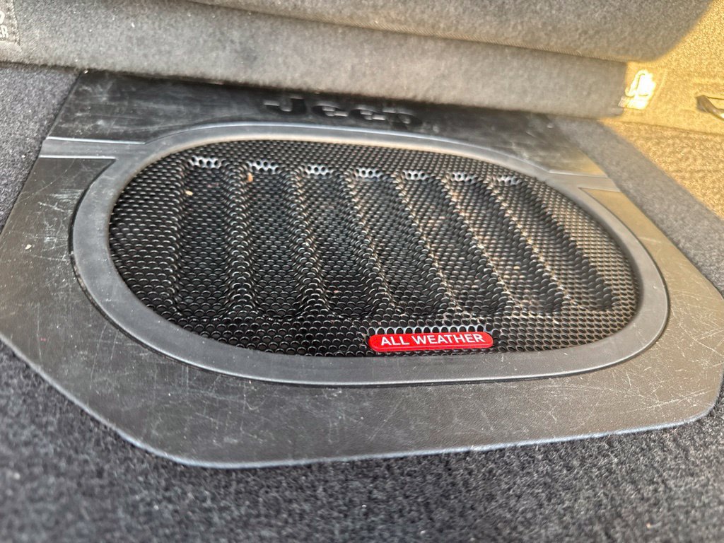 Used 2021 Jeep Wrangler Sport AWD/4WD image 11