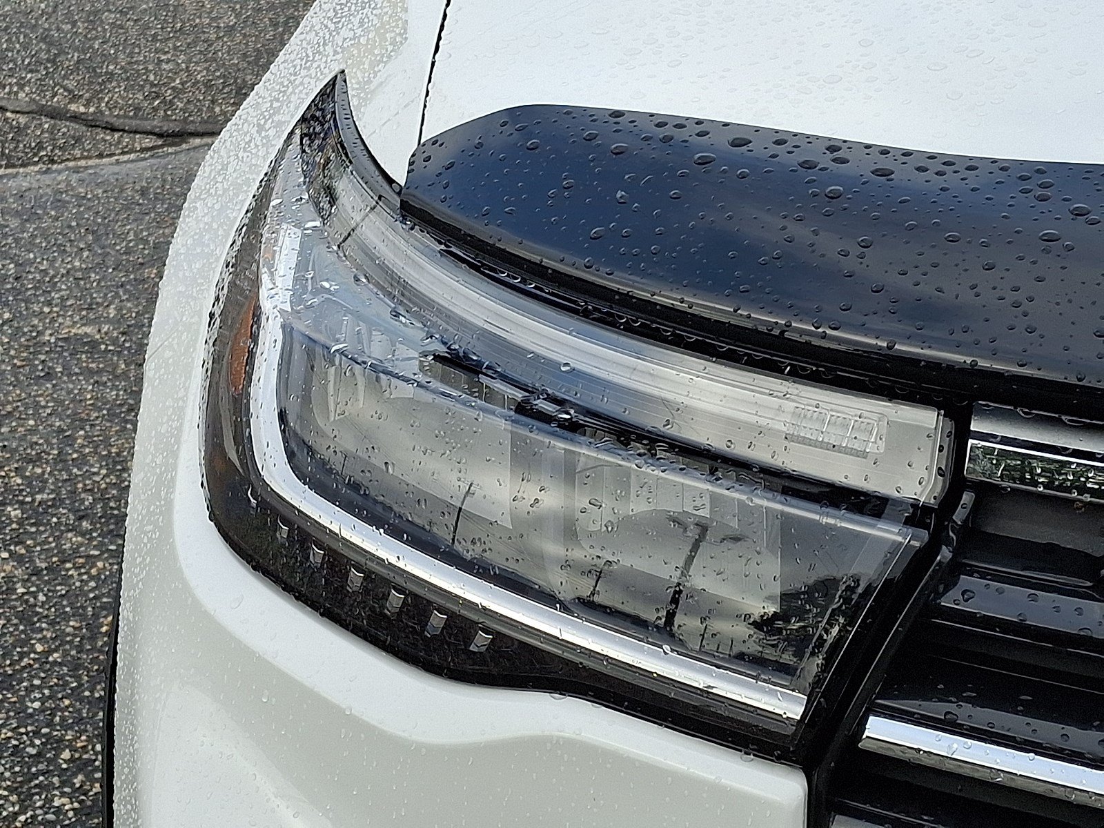 Certified 2026 Ford Explorer Active w/ Active Comfort Package RWD image 8