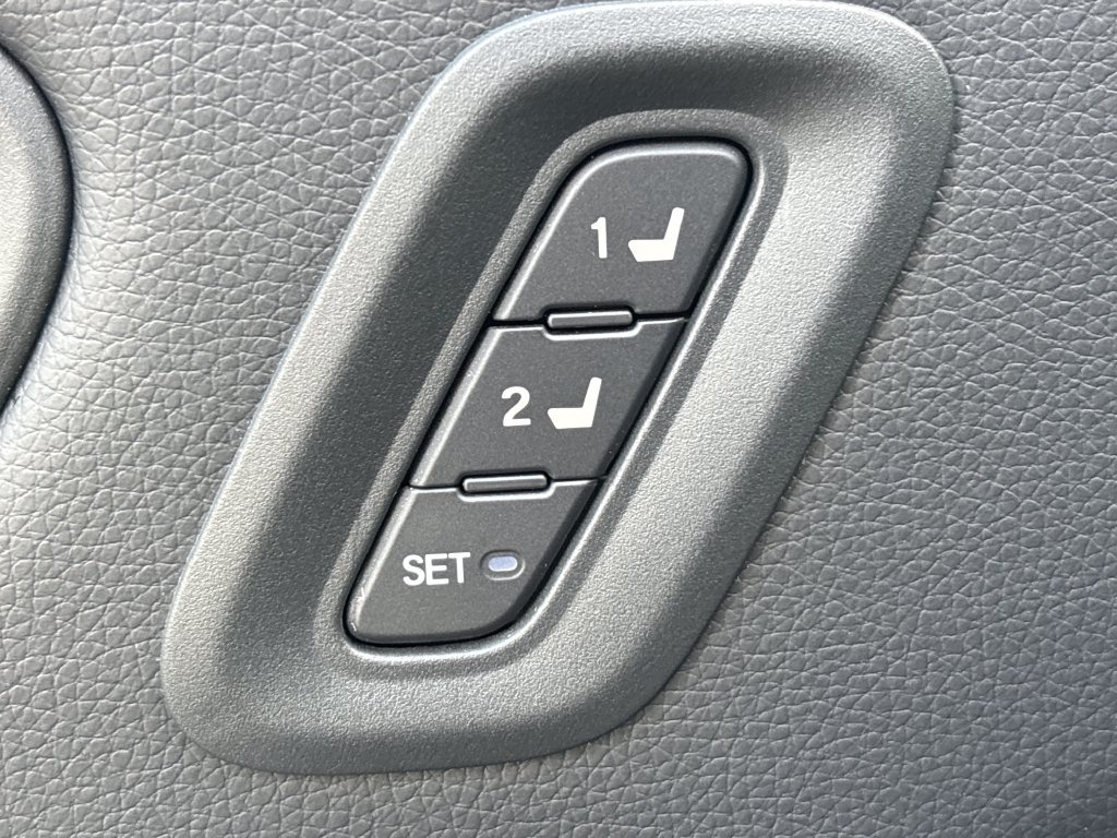 Used 2024 Honda Pilot Touring image 34