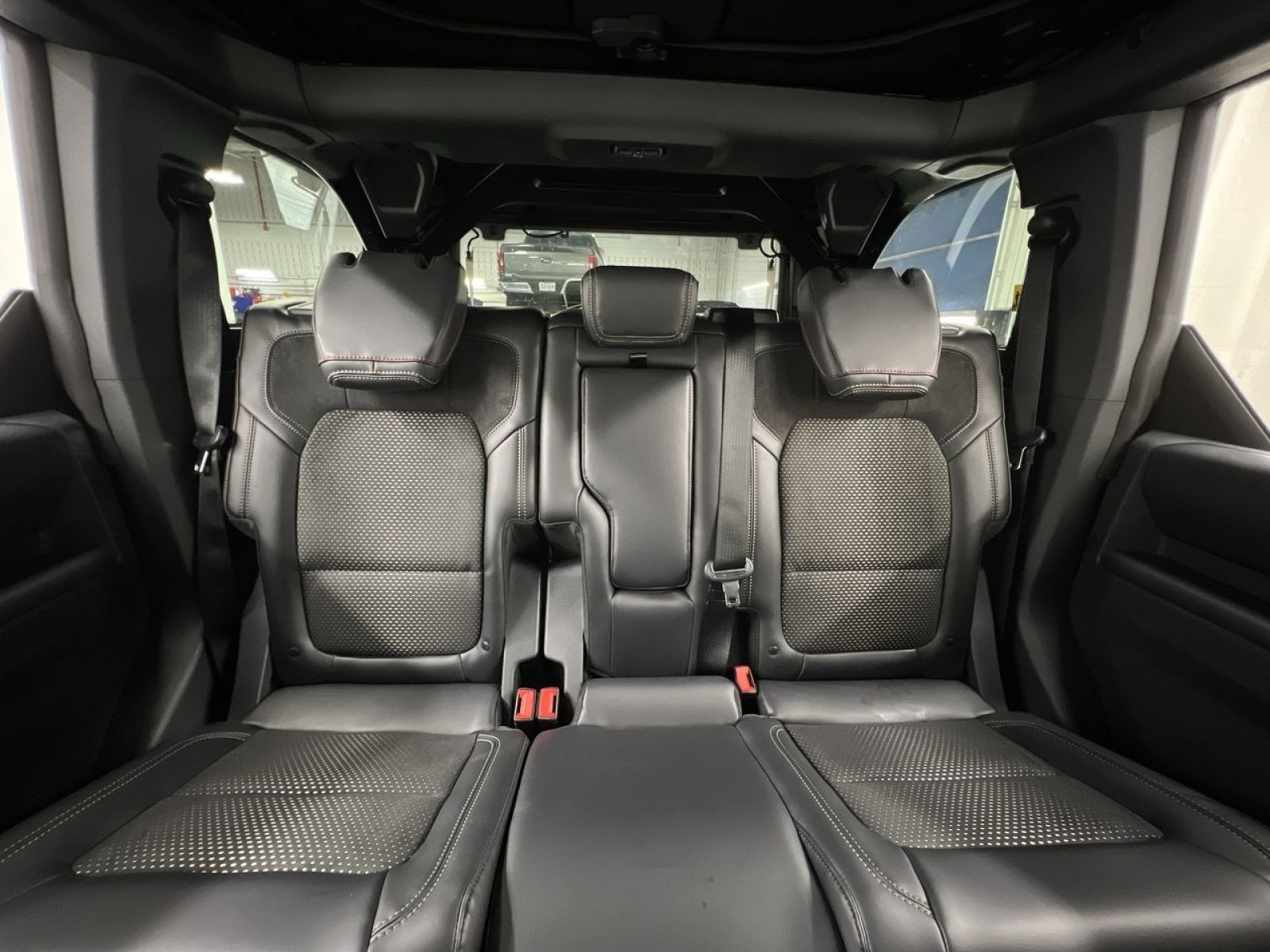 Certified 2024 Ford Bronco Raptor w/ Interior Carbon Fiber Pack 6 AWD/4WD image 17