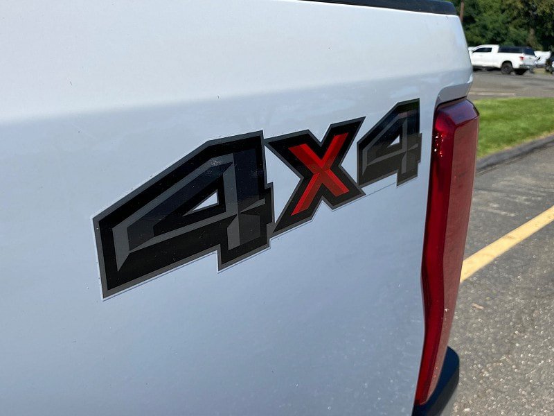 Certified 2018 Ford F250 XL w/ Power Equipment Group AWD/4WD image 9