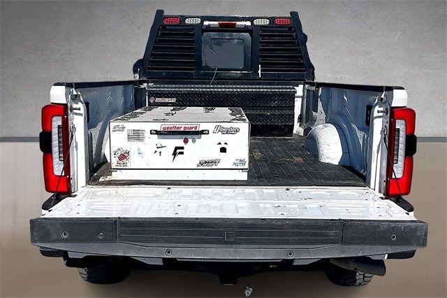 Certified 2024 Ford F350 Platinum w/ FX4 Off-Road Package image 27