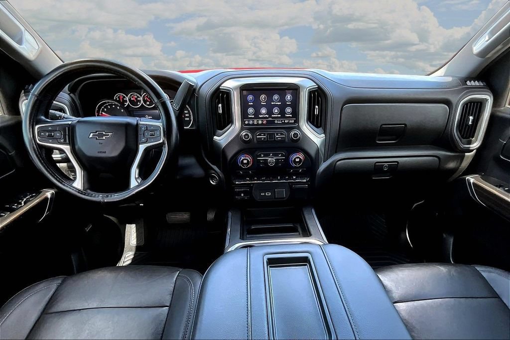 Used 2021 Chevrolet Silverado 1500 RST w/ Convenience Package II AWD/4WD image 10