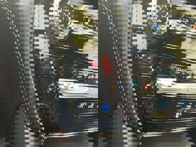 Certified 2023 Ford Explorer Platinum w/ Equipment Group 601A image 30