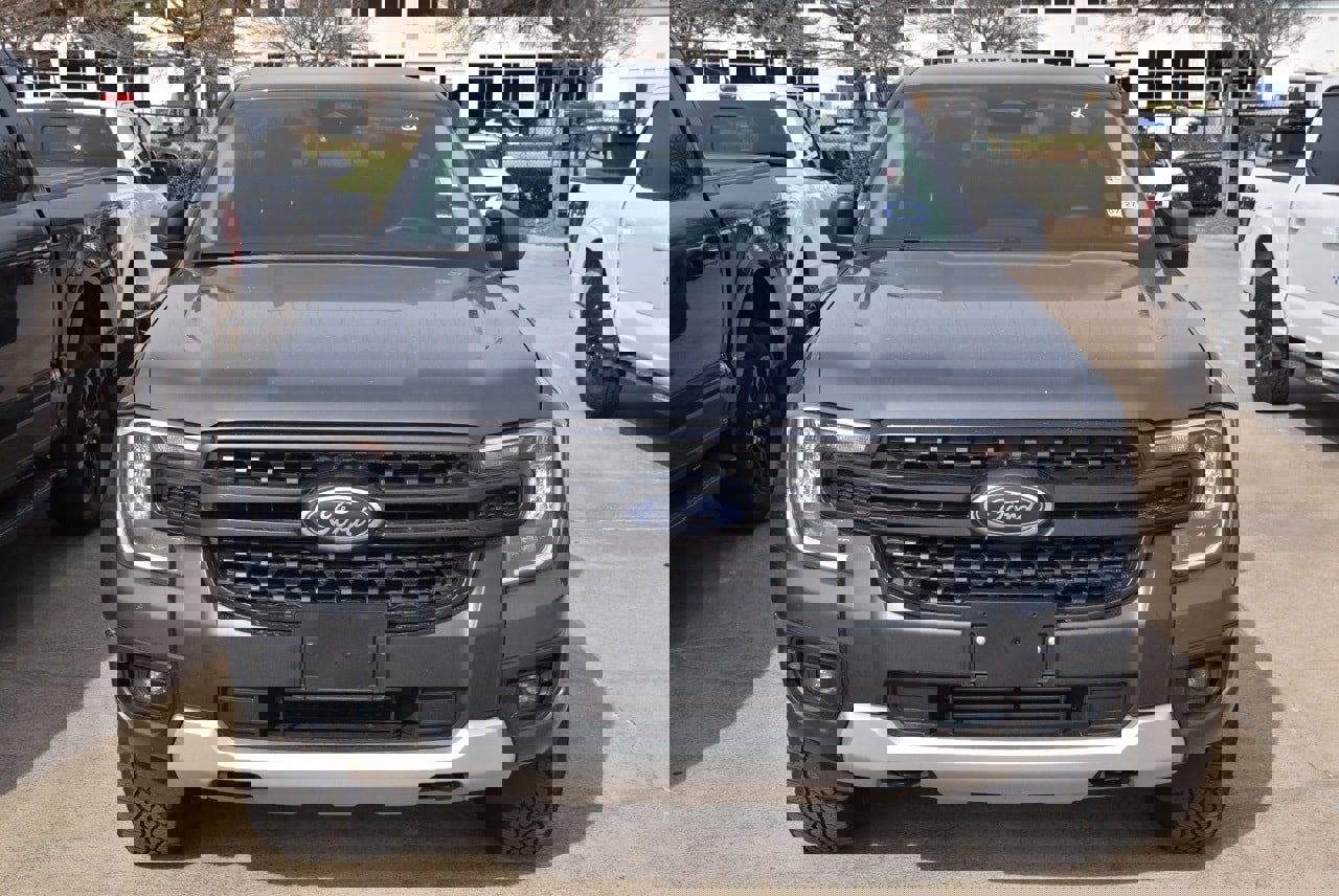 Certified 2025 Ford Ranger XLT w/ Equipment Group 301A High image 3