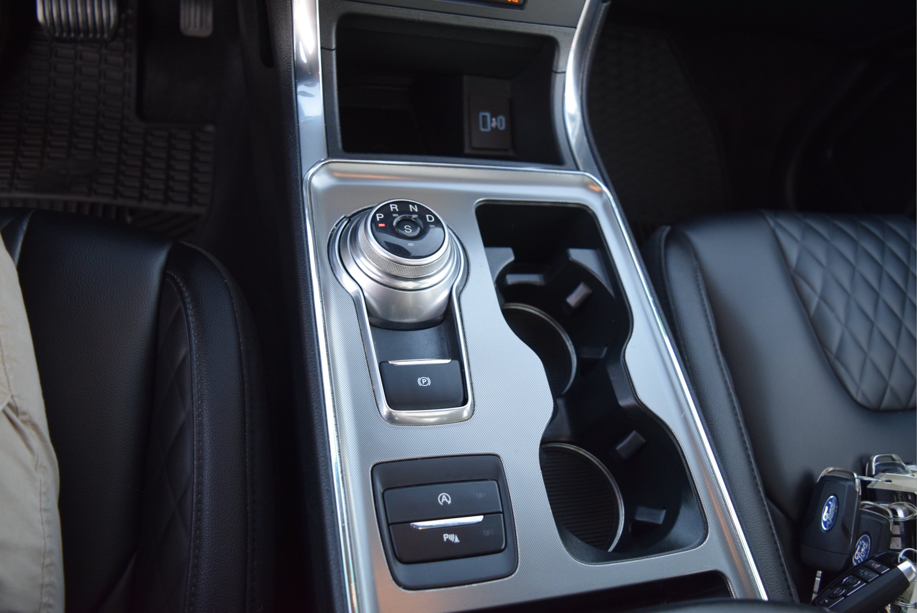Certified 2023 Ford Edge Titanium AWD/4WD image 17