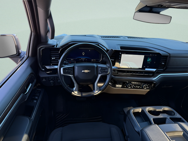 Used 2025 Chevrolet Silverado 1500 LT AWD/4WD image 8