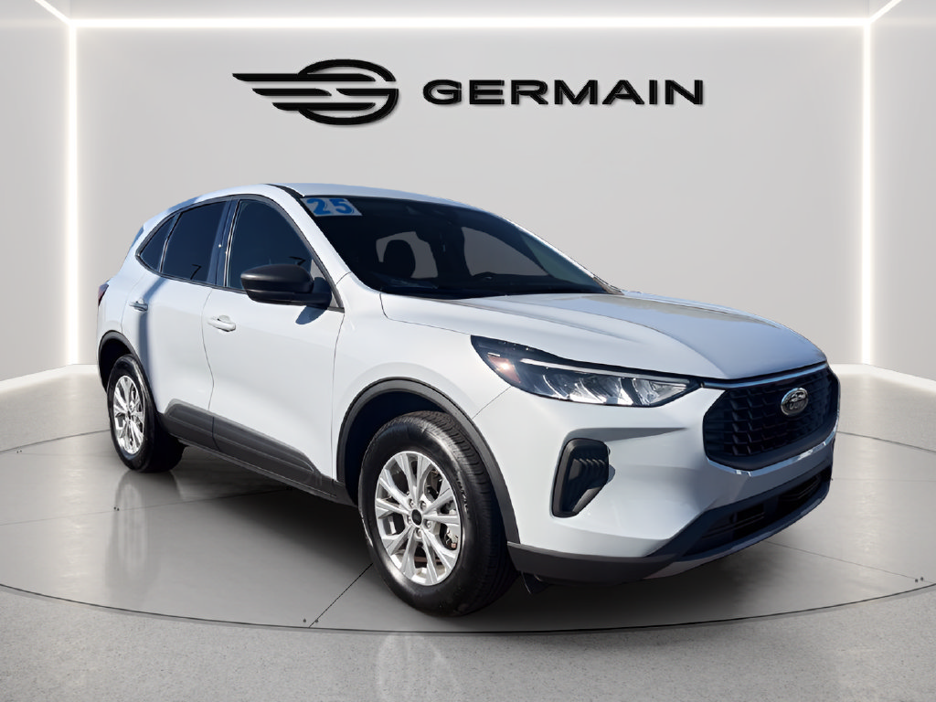 Certified 2025 Ford Escape Active AWD/4WD image 1