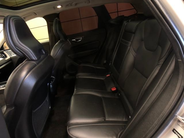 Used 2022 Volvo XC60 B5 Inscription image 21