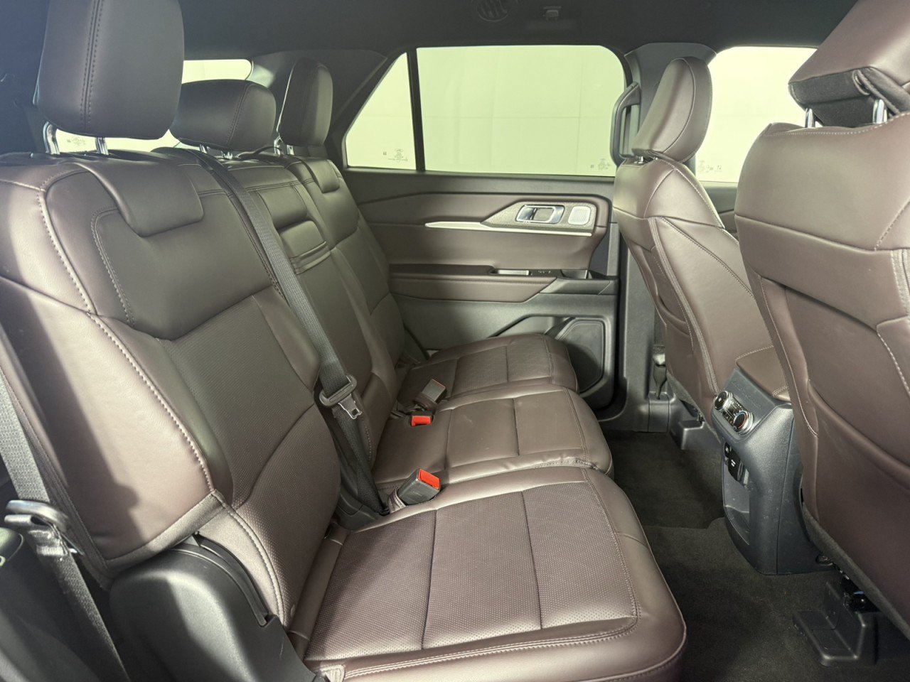Certified 2026 Ford Explorer Platinum AWD/4WD image 13