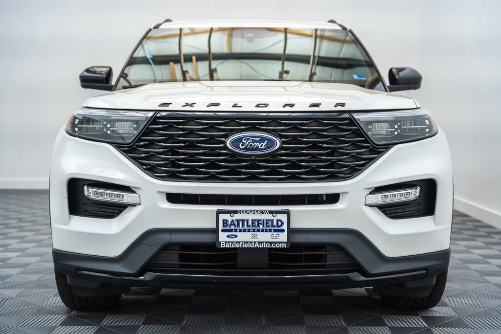Certified 2022 Ford Explorer ST-Line w/ Class IV Trailer Tow Package AWD/4WD image 2