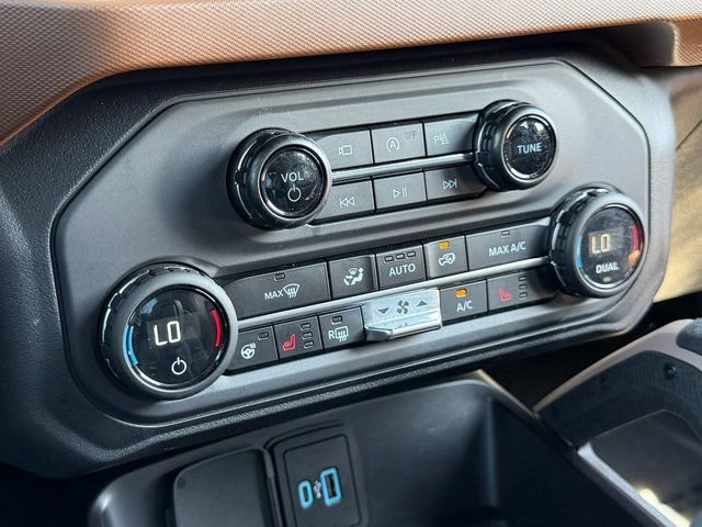 Certified 2024 Ford Bronco Outer Banks AWD/4WD image 39