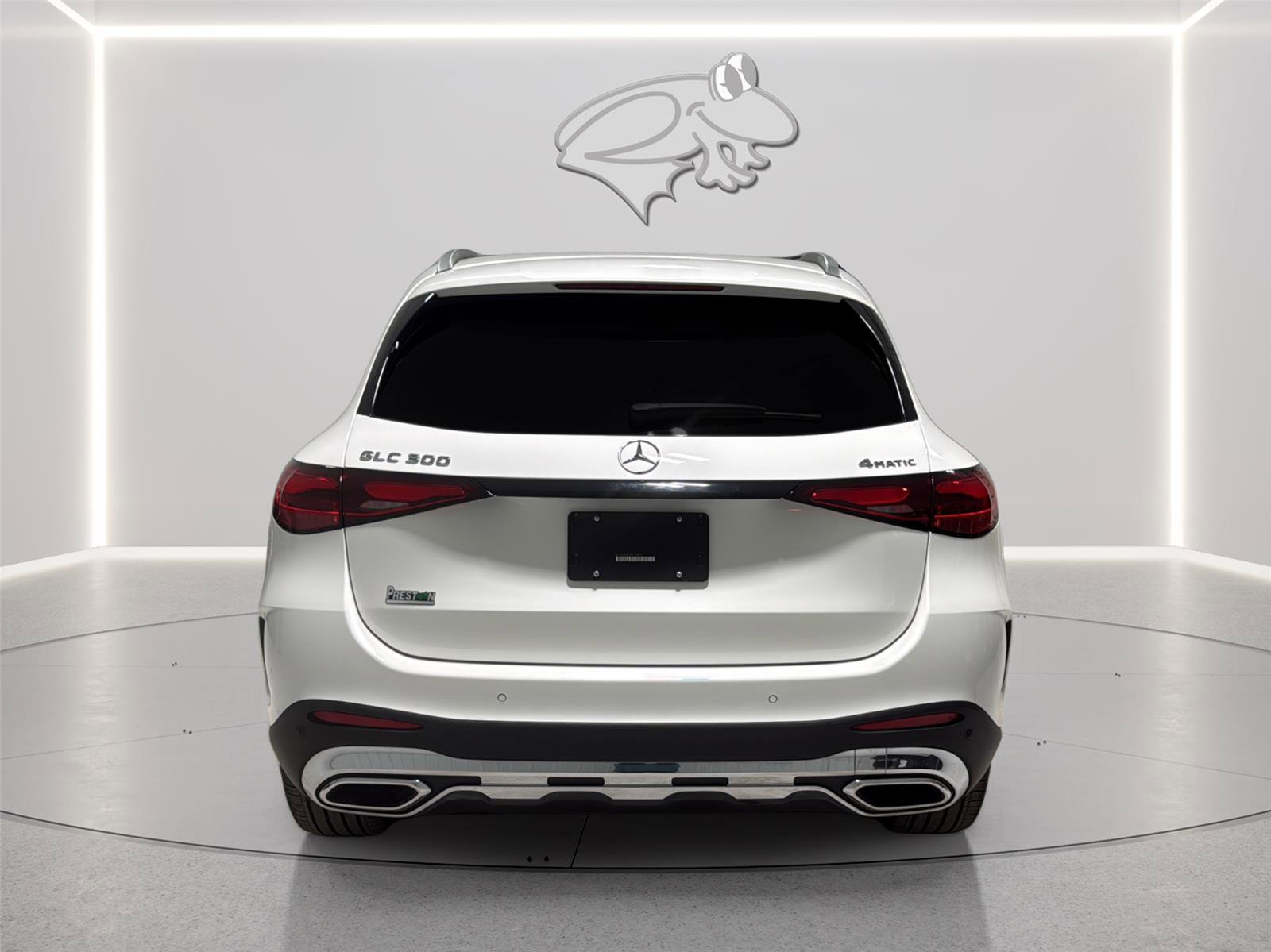Used 2025 Mercedes-Benz GLC 300 4MATIC image 5