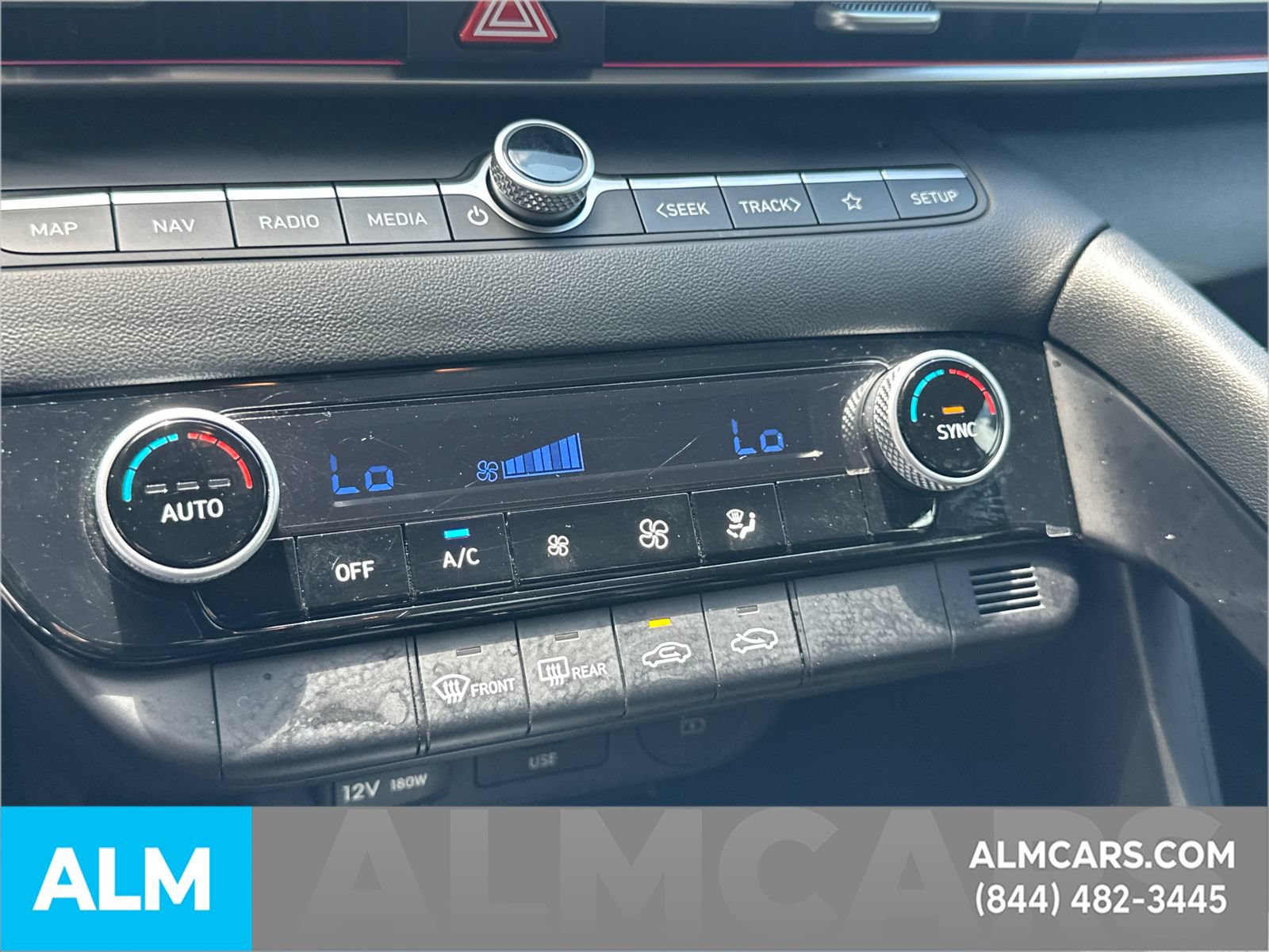 Used 2024 Hyundai Elantra SEL FWD image 33