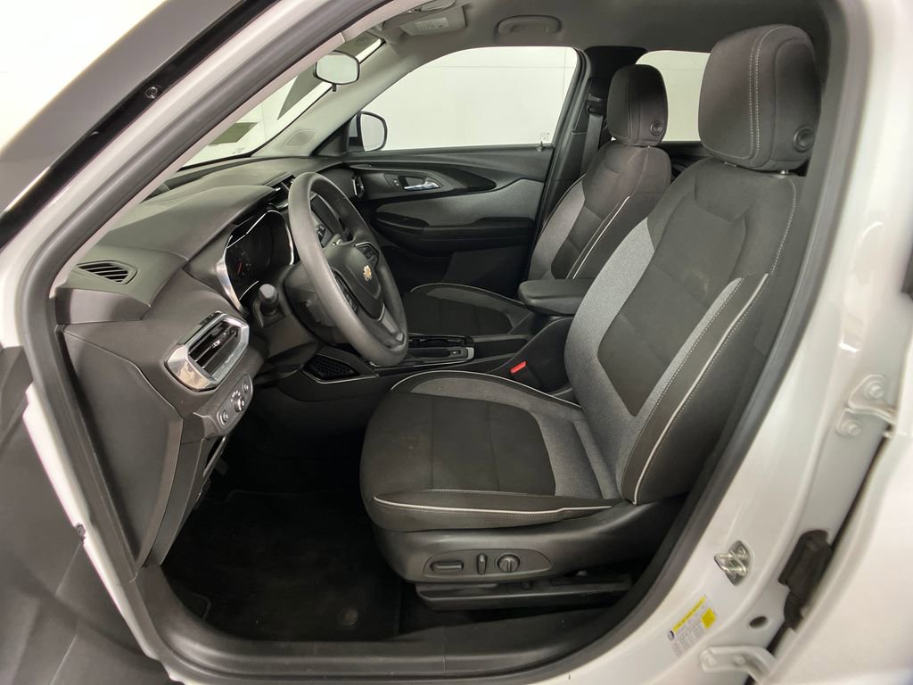 Used 2023 Chevrolet TrailBlazer LT image 28