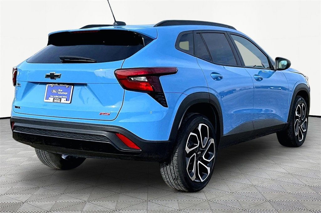 Used 2024 Chevrolet Trax RS w/ Driver Confidence Package image 4