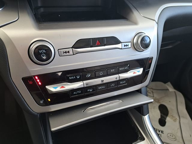 Certified 2022 Ford Explorer XLT w/ Equipment Group 202A image 11